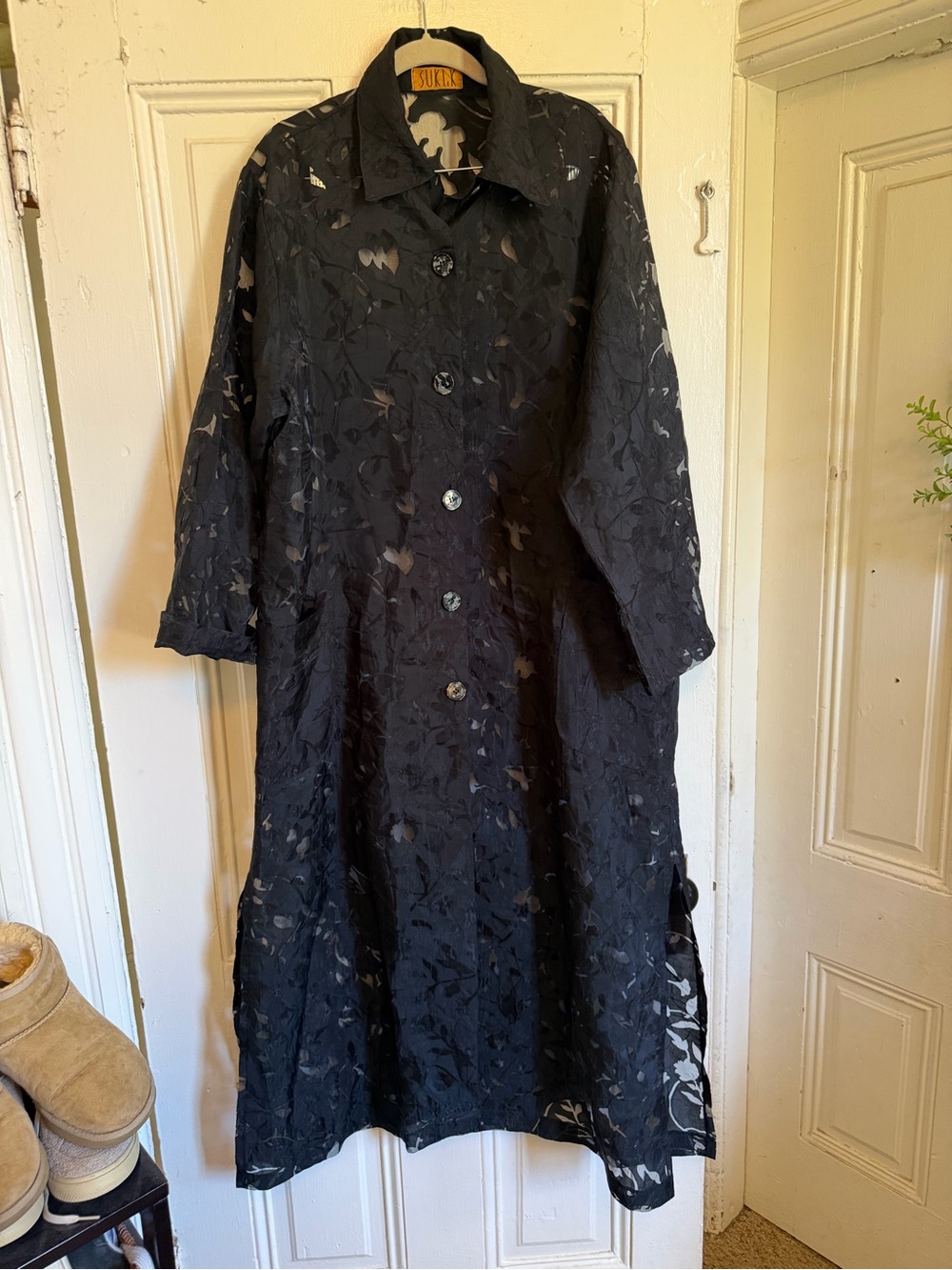 Suki k Black Floral Cutwork Long Coat Dress/duster fits up to XL like new